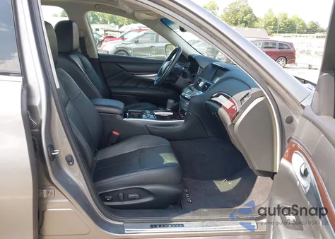 2013 Infiniti M37 z USA, uszkodzony, nr VIN JN1BY1AP0DM512748